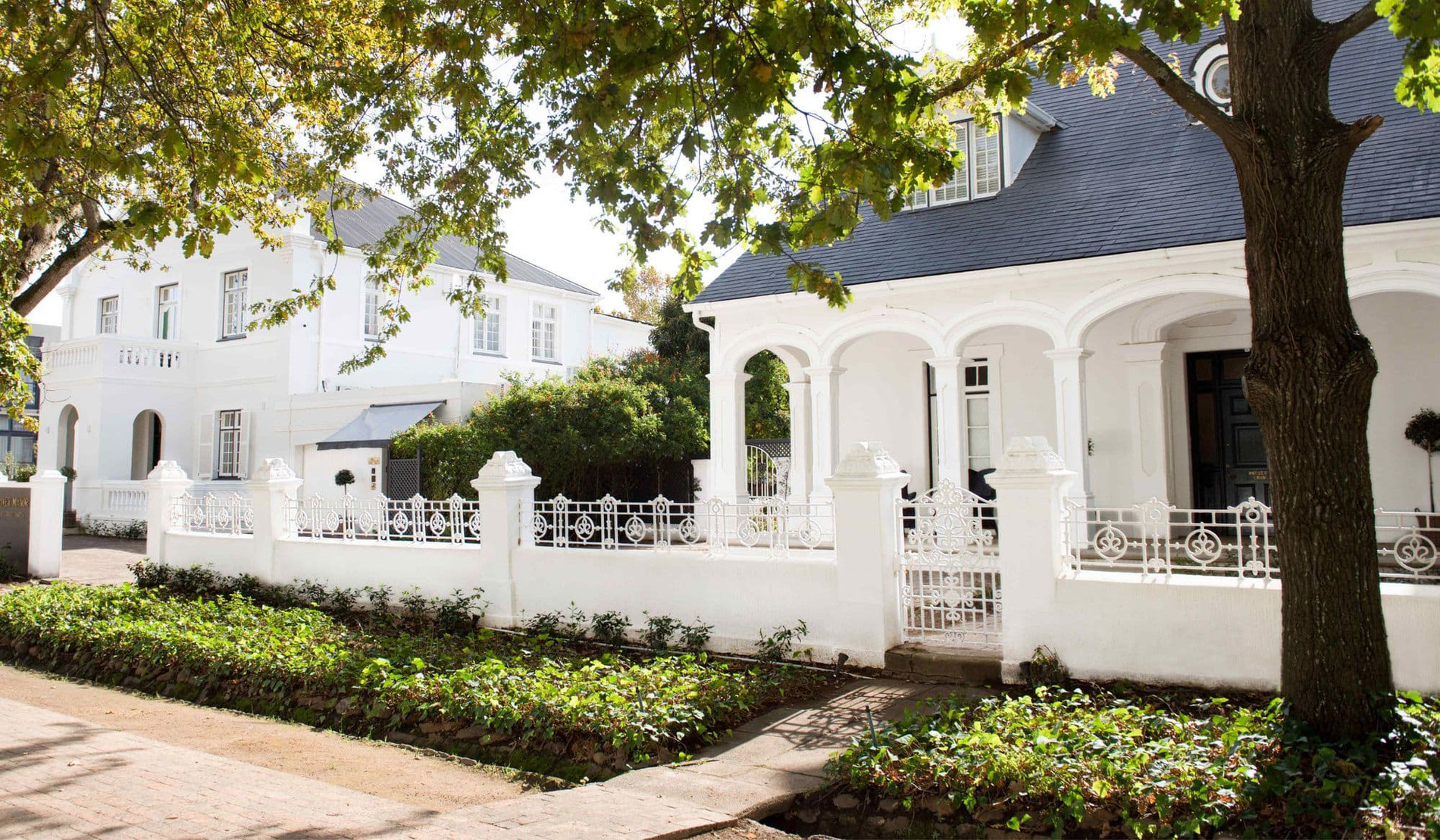 River Manor Boutique Hotel