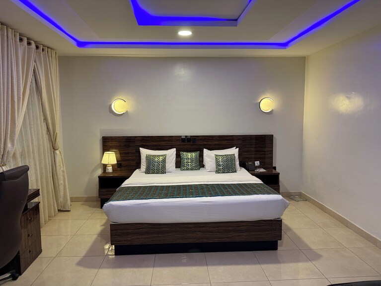 Aveon Hotel