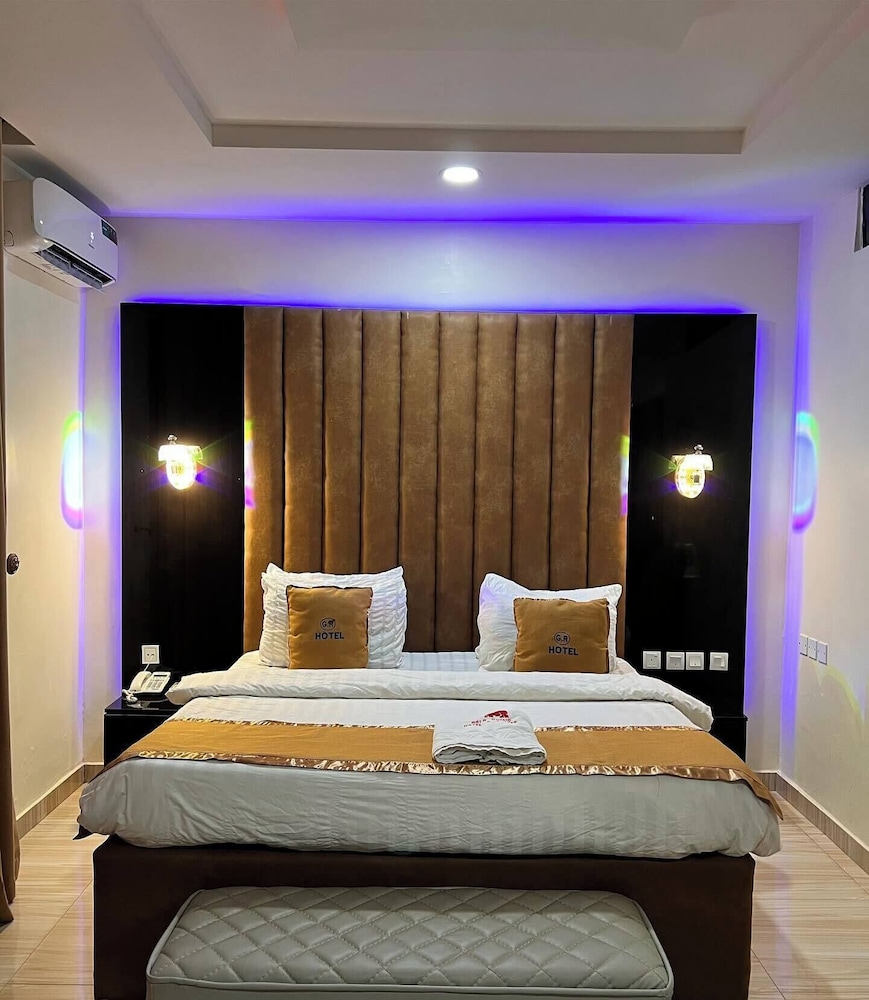 Gold Rhino Hotel