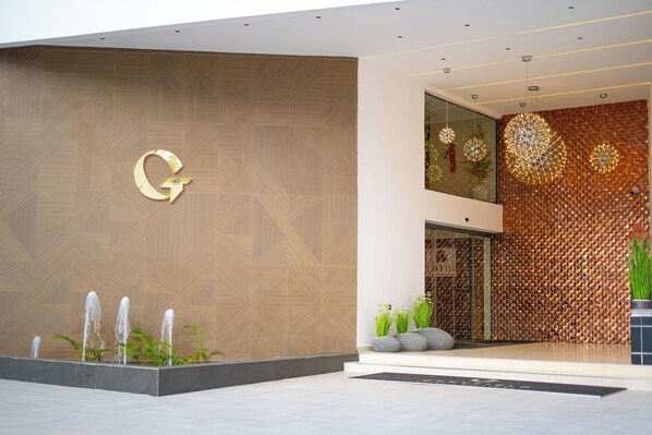 Greyfield Hotel and Apartments