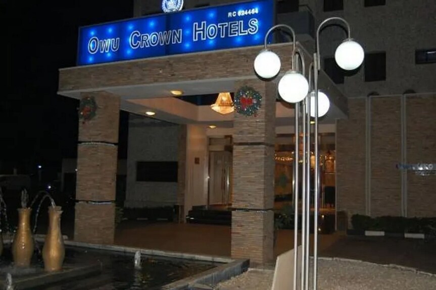 Owu Crown Hotel