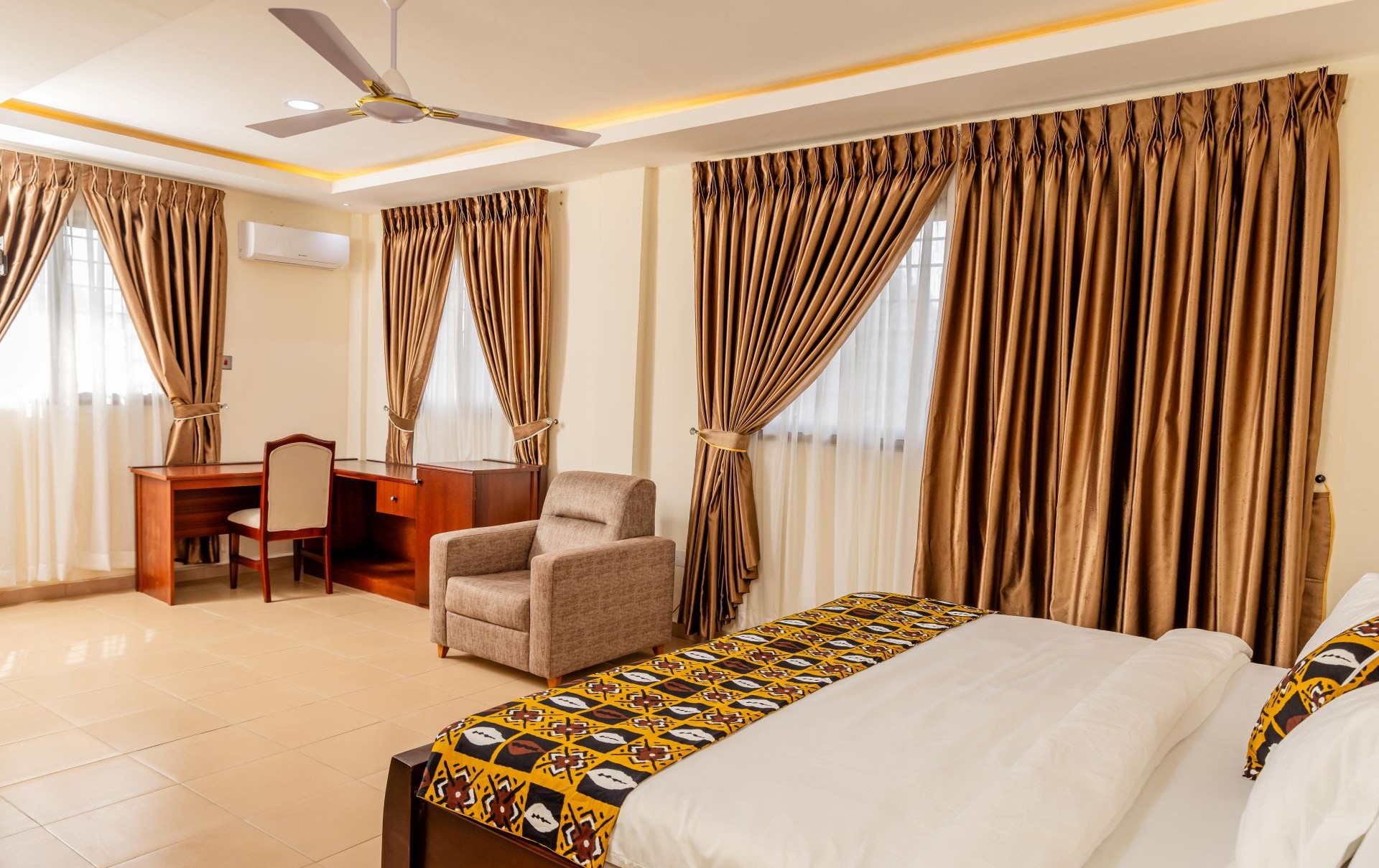 Twin City Hotel