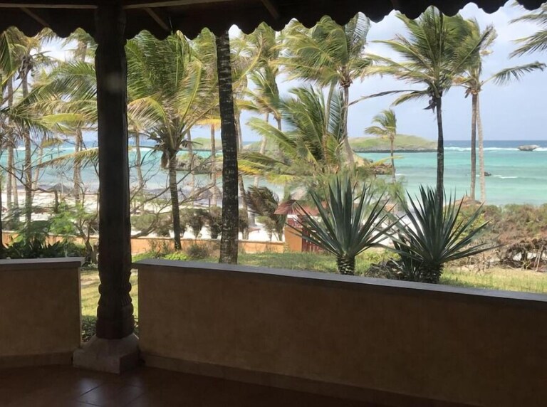 Crystal Bay Resort