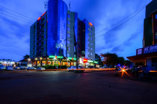 Igar Plaza Hotel